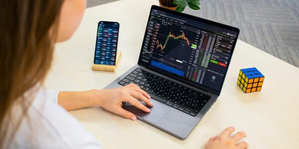 كيفية تداول العملات الرقمية